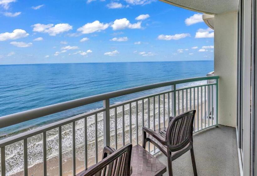 Deluxe Suite King Bed, Sandy Beach Resort