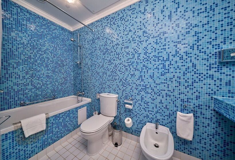 Полулюкс, Author Boutique