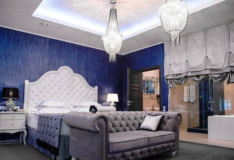 Полулюкс, Author Boutique