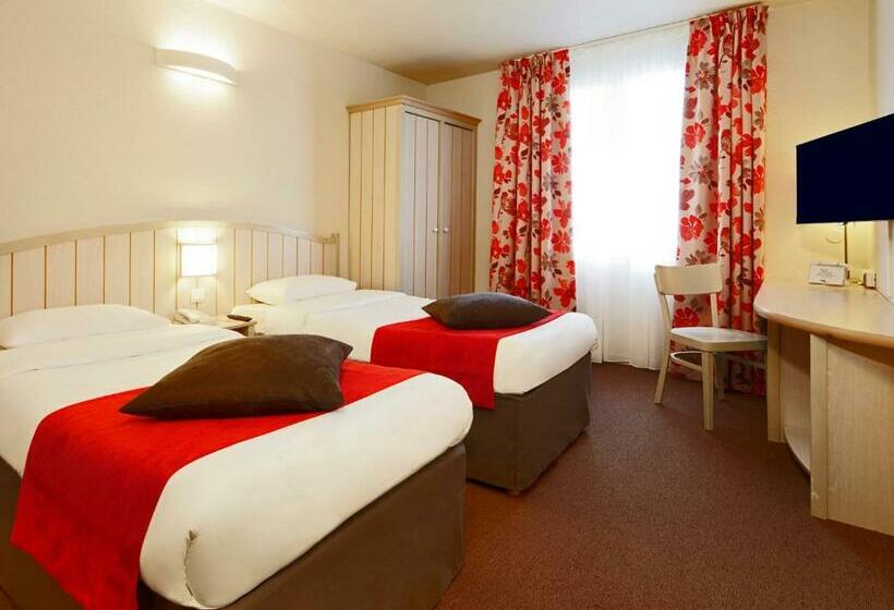 标准间, Campanile Val De France