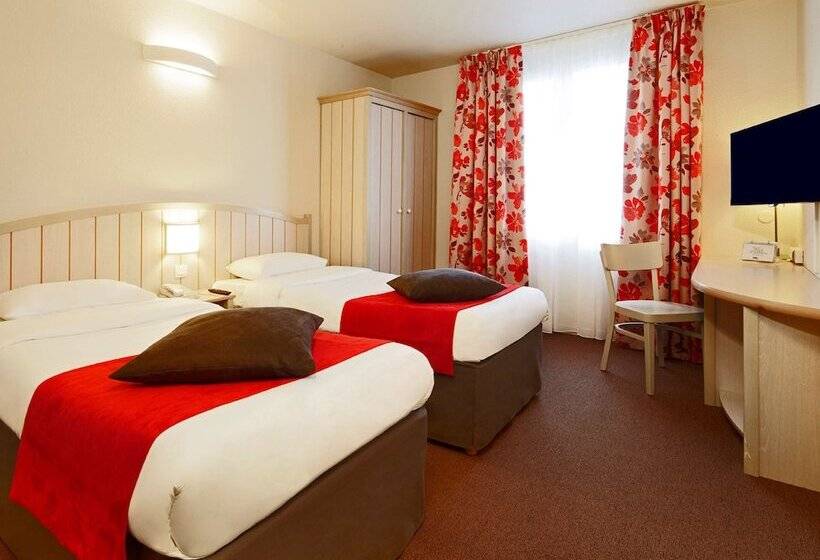 标准间, Campanile Val De France