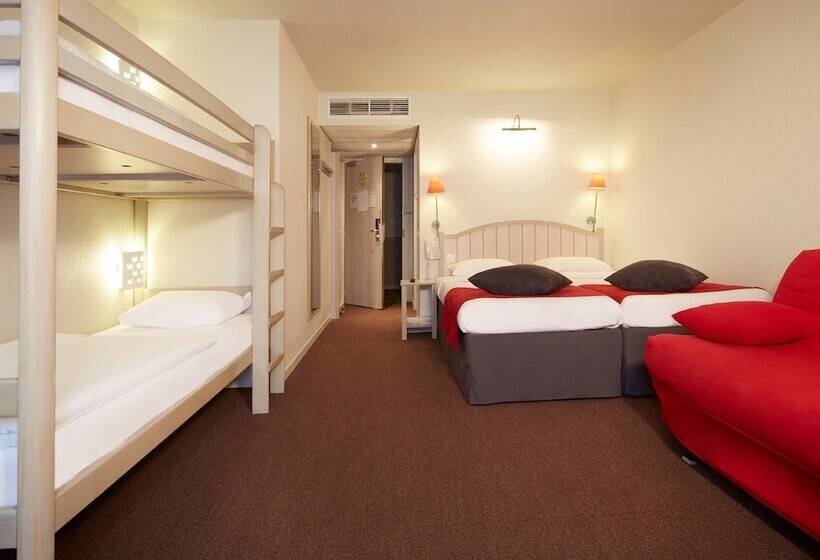 标准间, Campanile Val De France