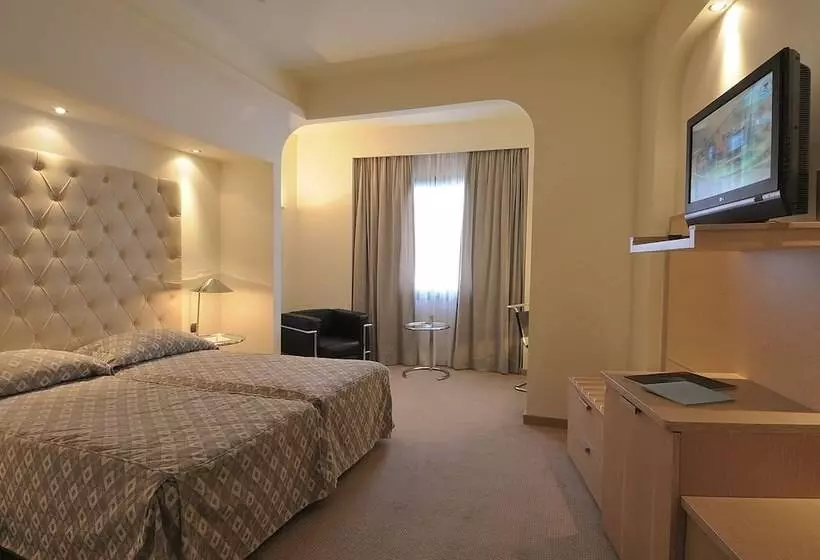 エクゼクティブルーム, Club Hotel Casino Loutraki