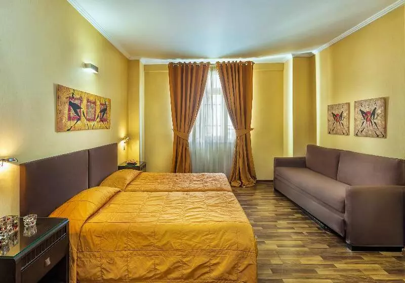 اتاق استاندارد چهار تخته, Egnatia