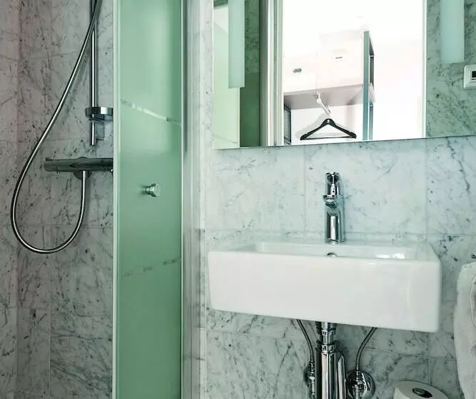 اتاق استاندارد یک نفره, Elite Stadshotellet Växjö