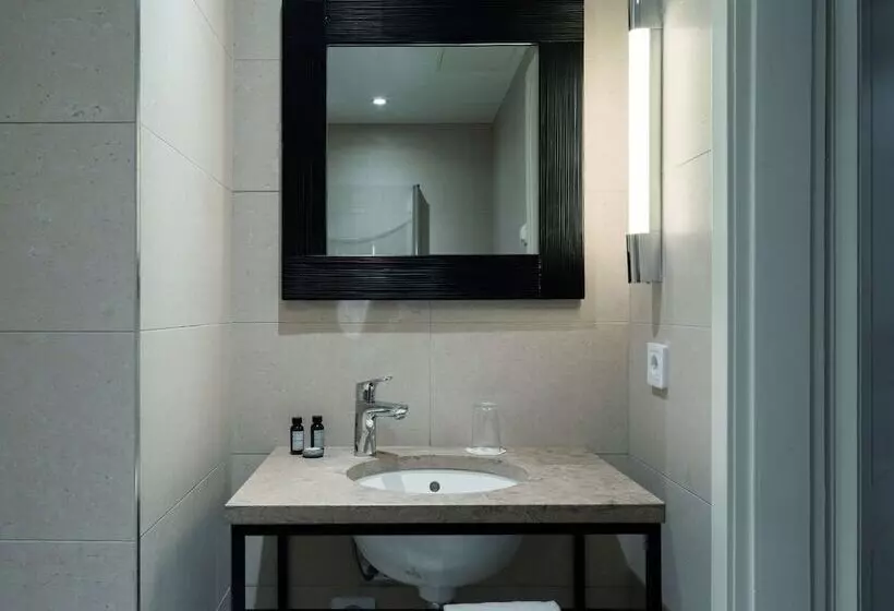 اتاق استاندارد یک نفره, Elite Stadshotellet Växjö