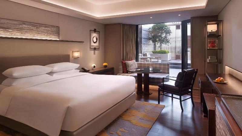 غرفة قياسية سرير كينج, Grand Hyatt Hangzhou