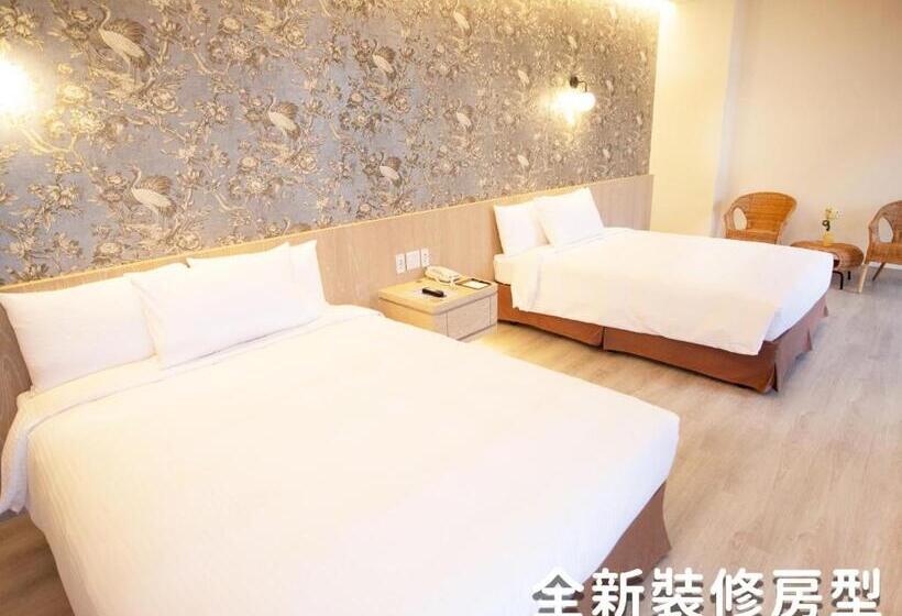 اتاق استاندارد با تراس, Formosan Naruwan