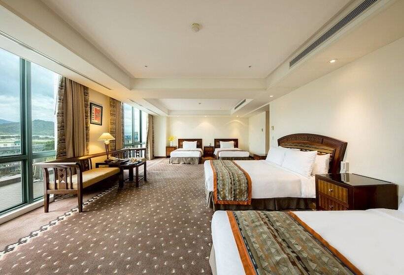 اتاق خانوادگی, Formosan Naruwan