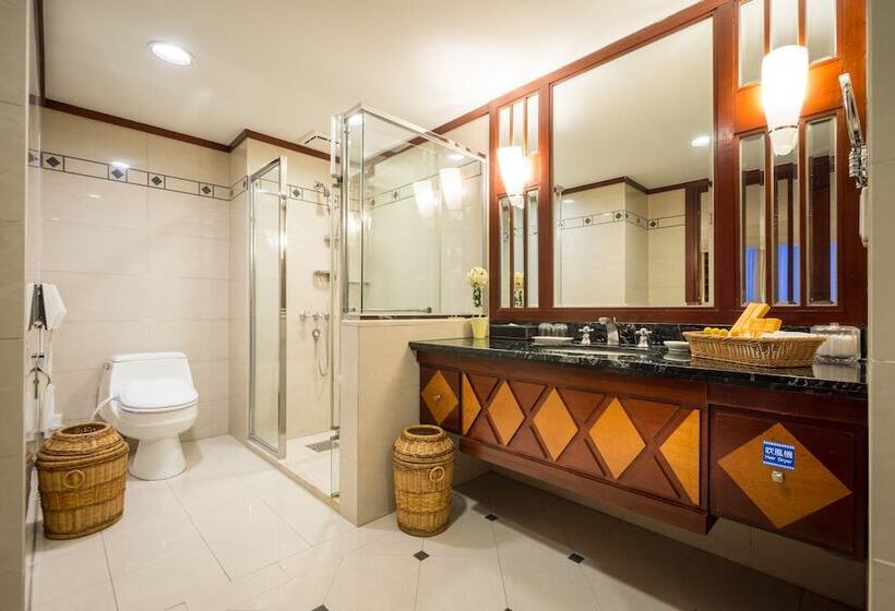 سوییت لوکس, Formosan Naruwan