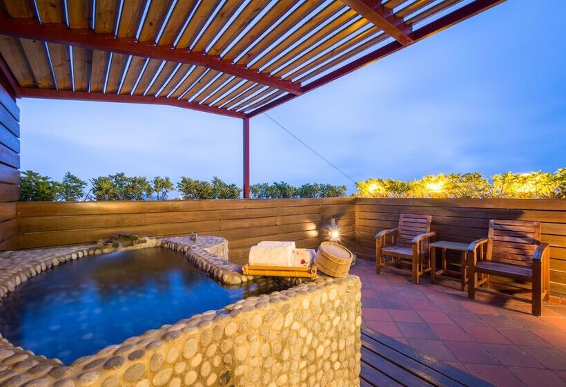 سوییت لوکس, Formosan Naruwan