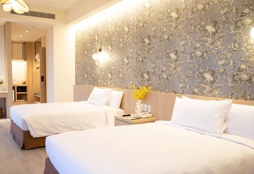 اتاق لوکس, Formosan Naruwan