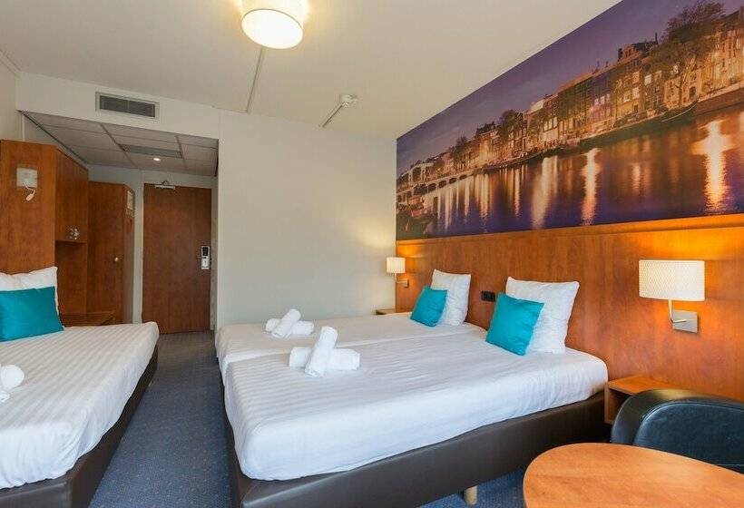 غرفة قياسية ثلاثية, New West Inn Amsterdam