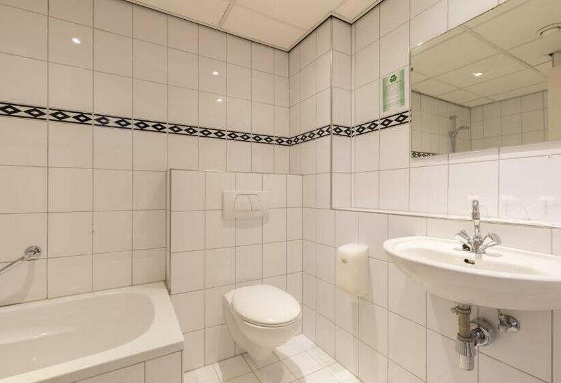 غرفة قياسية رباعية, New West Inn Amsterdam