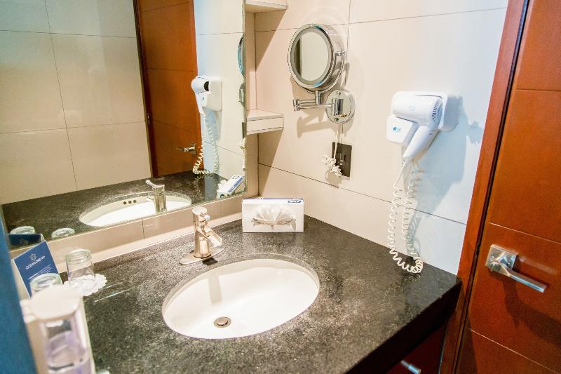 سوییت جونیور با چشم‌انداز دریا, Ocean Dream Cancun By Guru