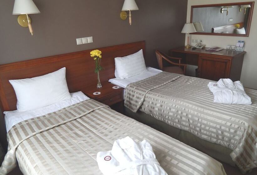 Номер Стандарт, Oktyabrskaya