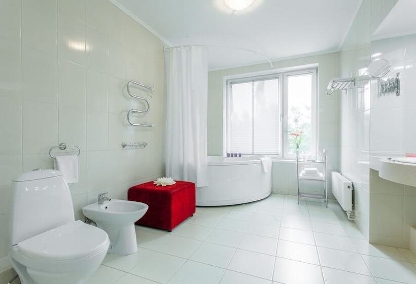 Люкс Премиум, Oktyabrskaya