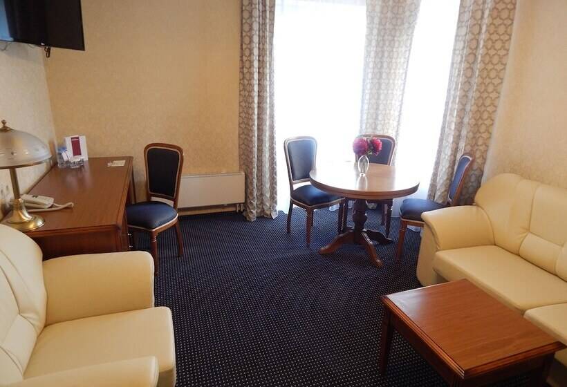 Люкс Премиум, Oktyabrskaya