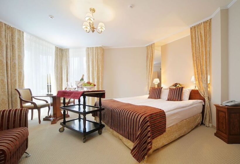 Люкс Премиум, Oktyabrskaya