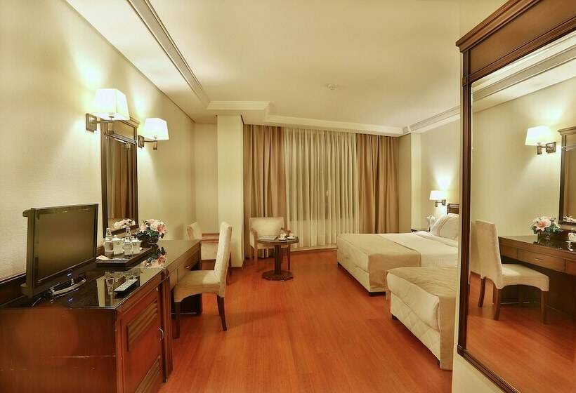 اتاق استاندارد سه نفره, Ortakoy Princess