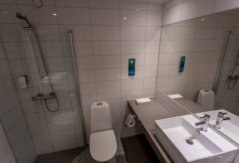 Семейный Номер, Quality Hotel Winn