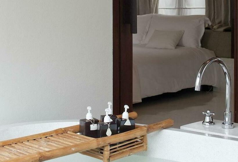 וילה עם חדר שינה אחד ובריכת שחיה, Sala Samui Choengmon Beach Resort