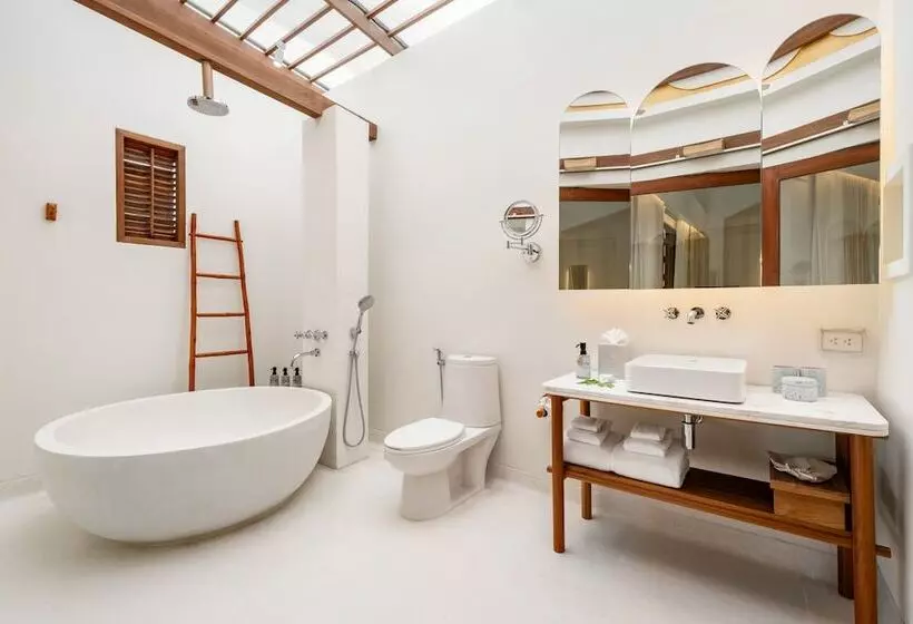 اتاق لوکس با بالکن, Sala Samui Choengmon Beach Resort