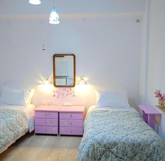 Estúdio standard com Terraço, The Best