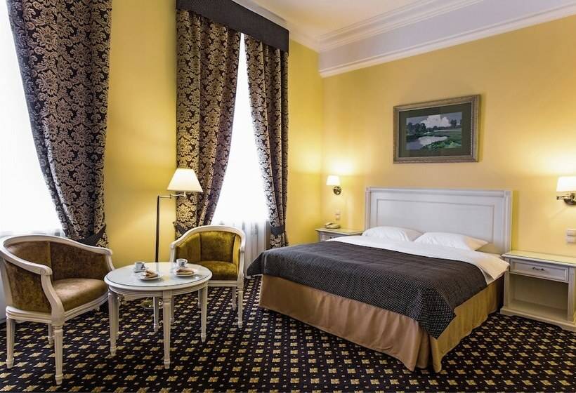 استودیوی استاندارد با چشمانداز شهر, Volgograd