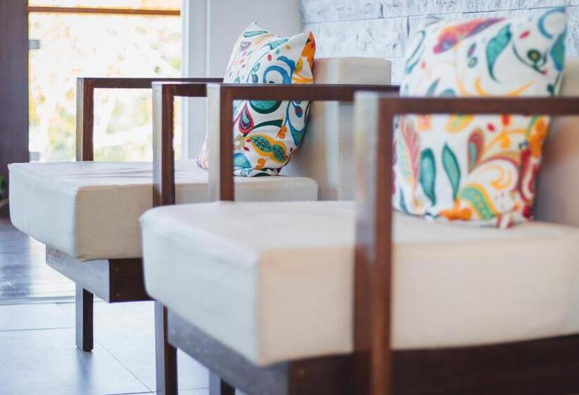 디럭스 방갈로, Pousada Amanhecer