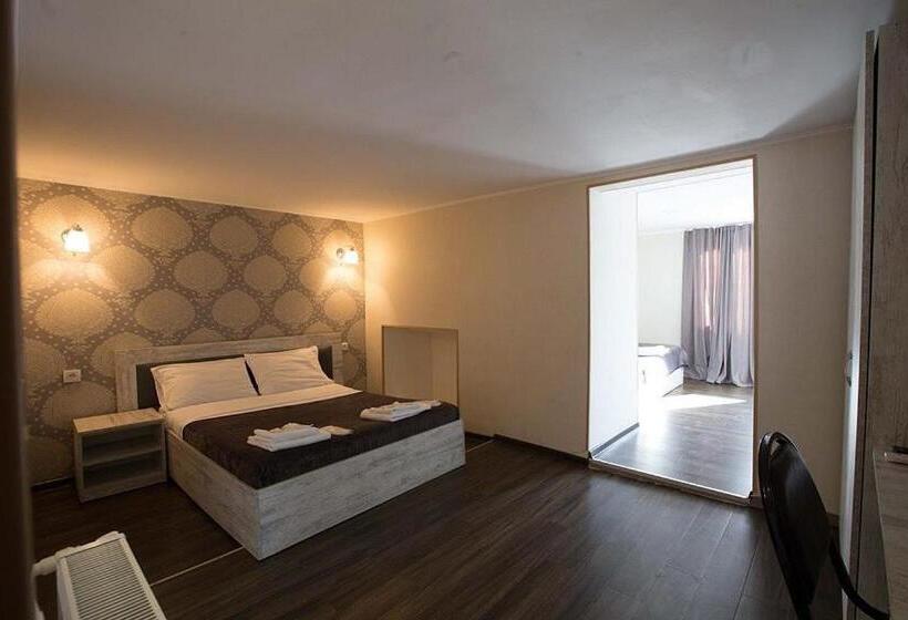 اتاق استاندارد چهار تخته, Harmony