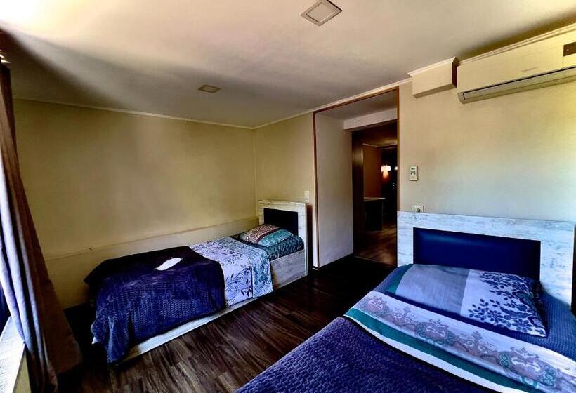 اتاق استاندارد چهار تخته, Harmony