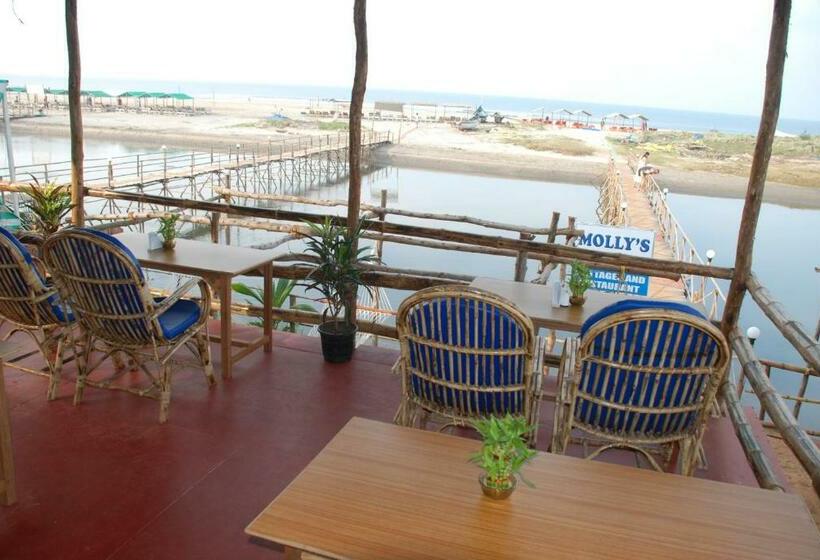 Dom 2 Sypialnie, Molly's Nest