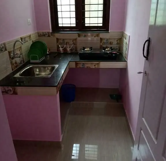 استودیو استاندارد با بالکن, Quality Inn Varkala