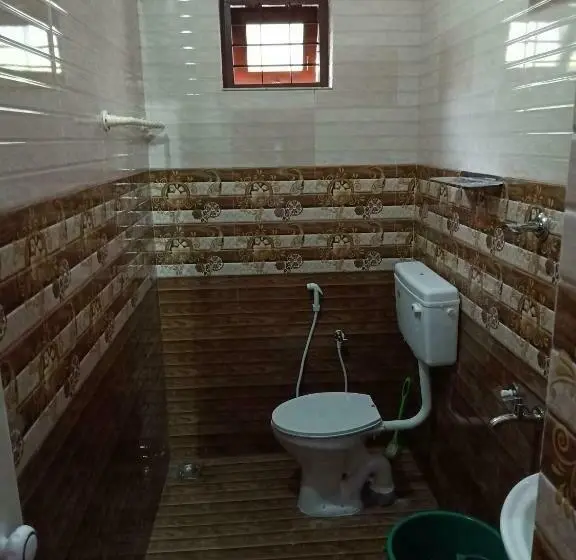 استودیوی سوپریور, Quality Inn Varkala