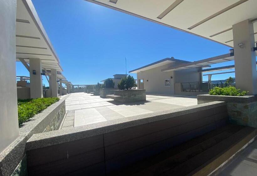 آپارتمان 1 خوابه با چشم‌انداز, Rosarich Homestay   Bristle Ridge Residences