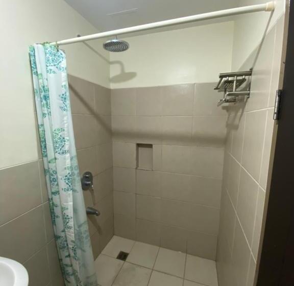 آپارتمان 1 خوابه با چشم‌انداز, Rosarich Homestay   Bristle Ridge Residences