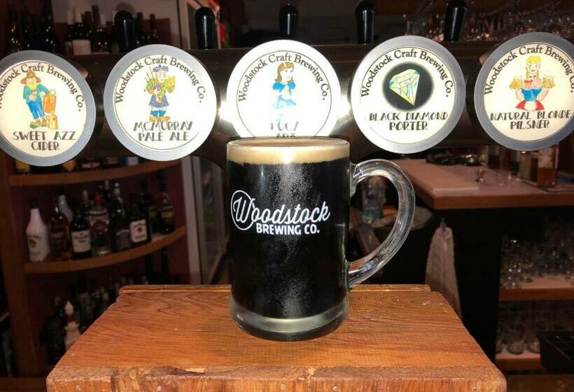 חדר סטנדרט, Woodstock