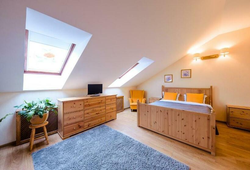 Standard Stúdió Szoba, Khreschatyk Suites