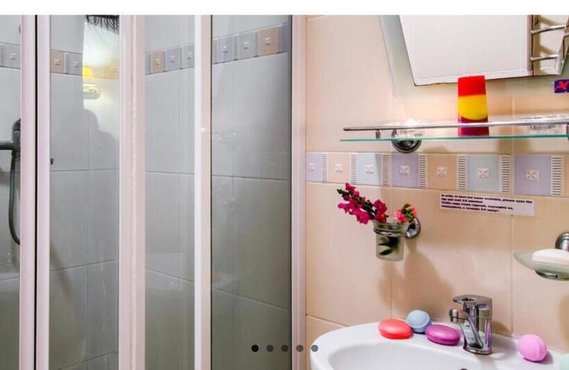 2 Szobás Apartman, Khreschatyk Suites