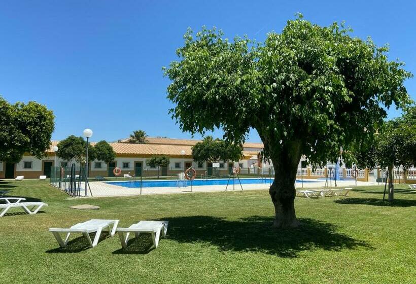 Номер Стандарт Трехместный, Hostal Los Mellizos