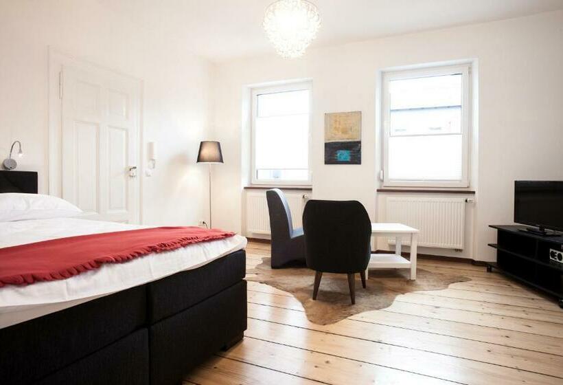 דירת חדר, P&g Rooms