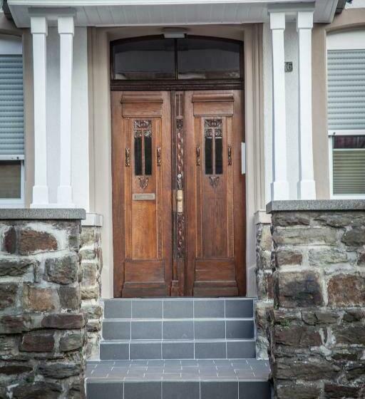 דירת חדר, P&g Rooms