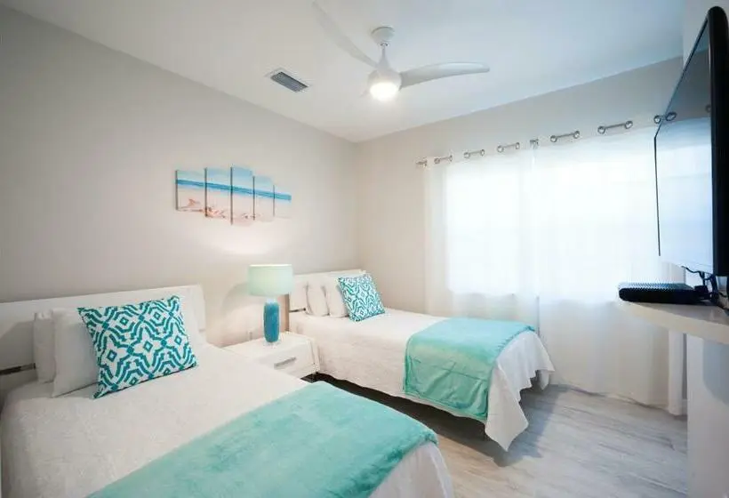 1 Bedroom Penthouse Apartment, Regal Beach Club