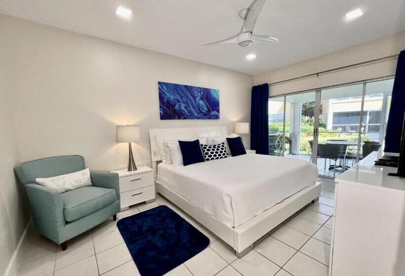 低层单卧公寓, Regal Beach Club
