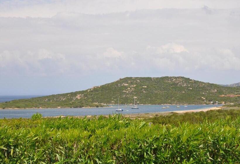 2침실 아파트 측면 바다 전망, Residence Cala Petralana