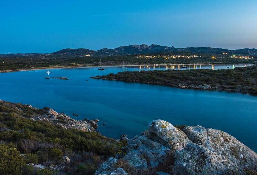 2침실 아파트 측면 바다 전망, Residence Cala Petralana