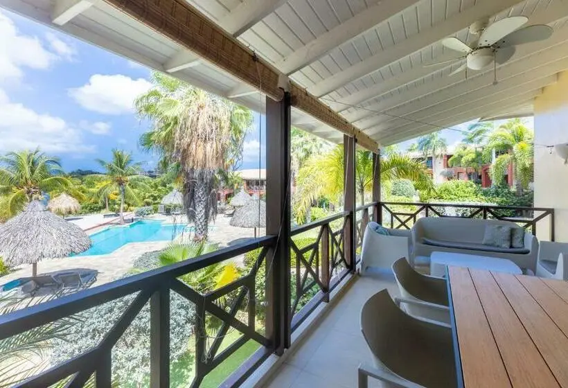 آپارتمان 1 خوابه با بالکن, Spanish Water Apartments