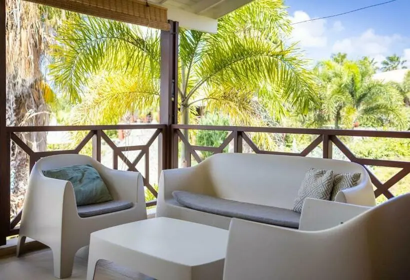 آپارتمان 1 خوابه با بالکن, Spanish Water Apartments