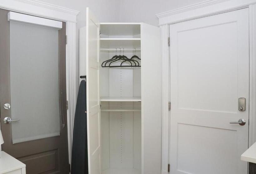 إستوديو قياسى, A Stylish Stay W/ A Queen Bed, Heated Floors.. #33